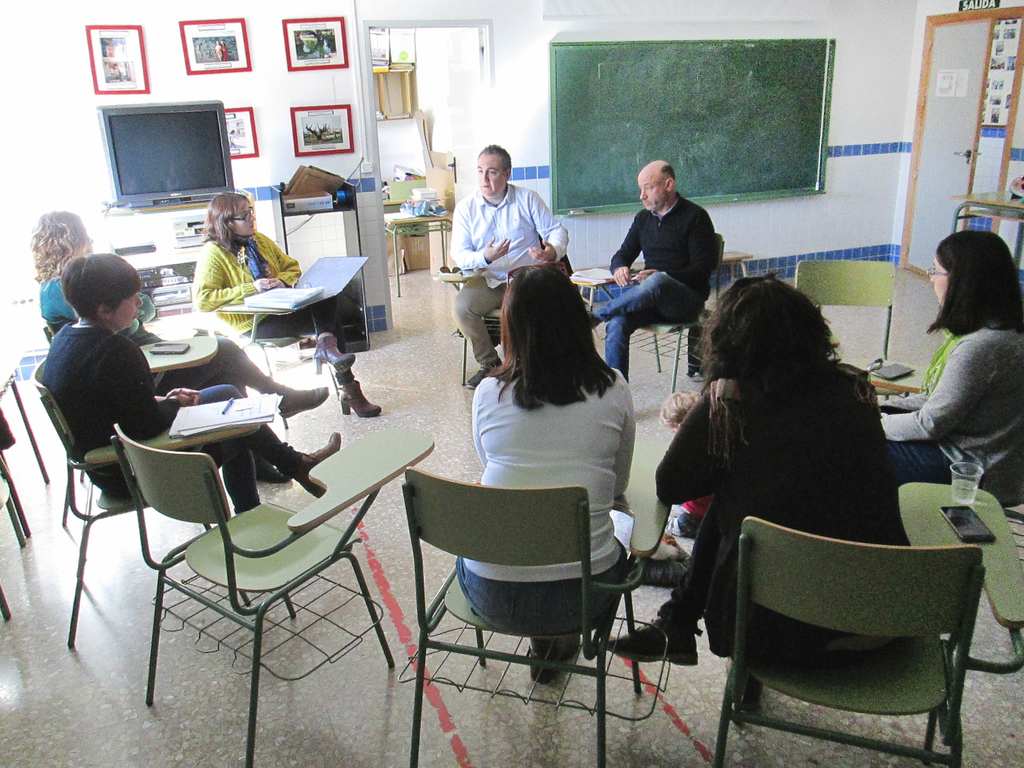 El PSOE acusa a Serralta de abandonar los colegios de Ibi
