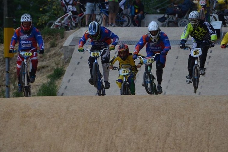 Seis podios para los alcoyanos