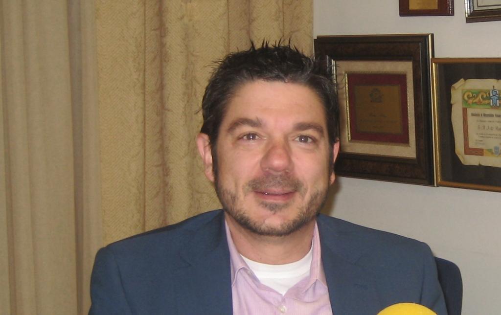 MARIO SANTACREU