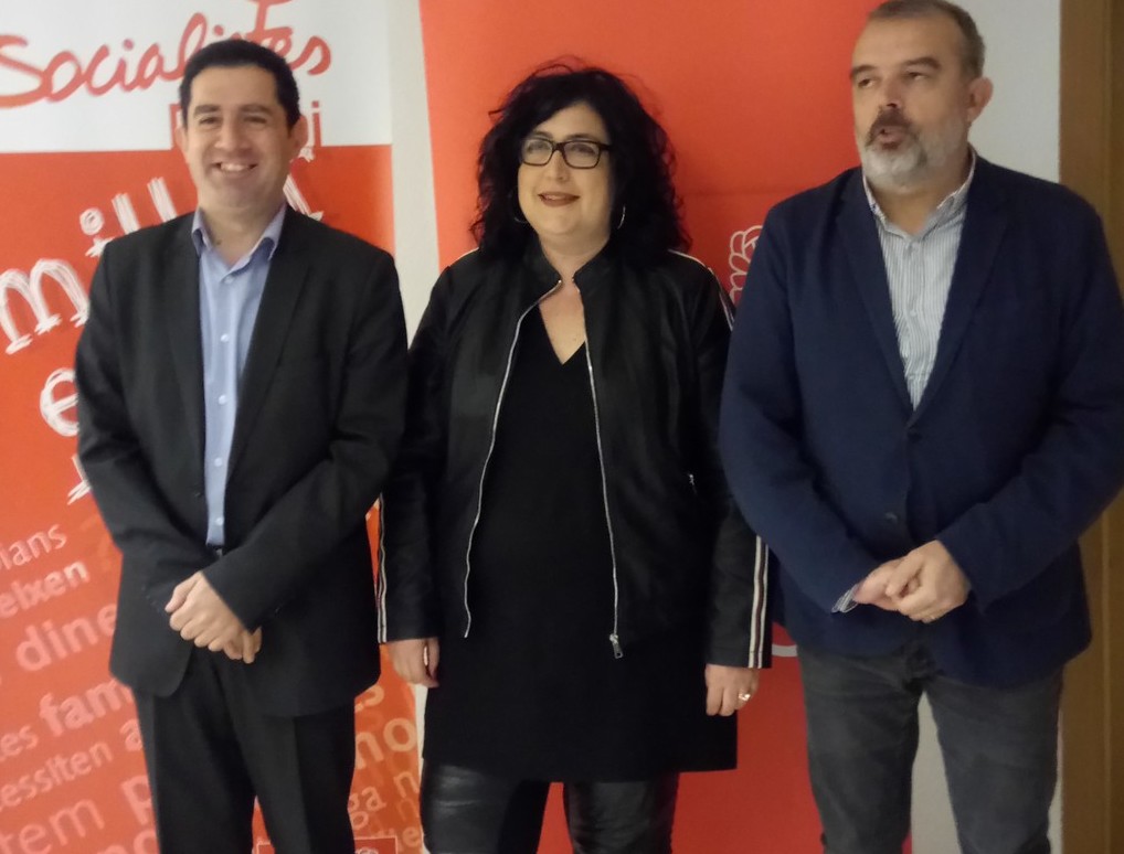 Antonio Francés, Xesca Lloria y Jordi Martínez en la sede del PSOE